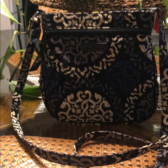 Vera Bradley Handbags - Vera Bradley purse